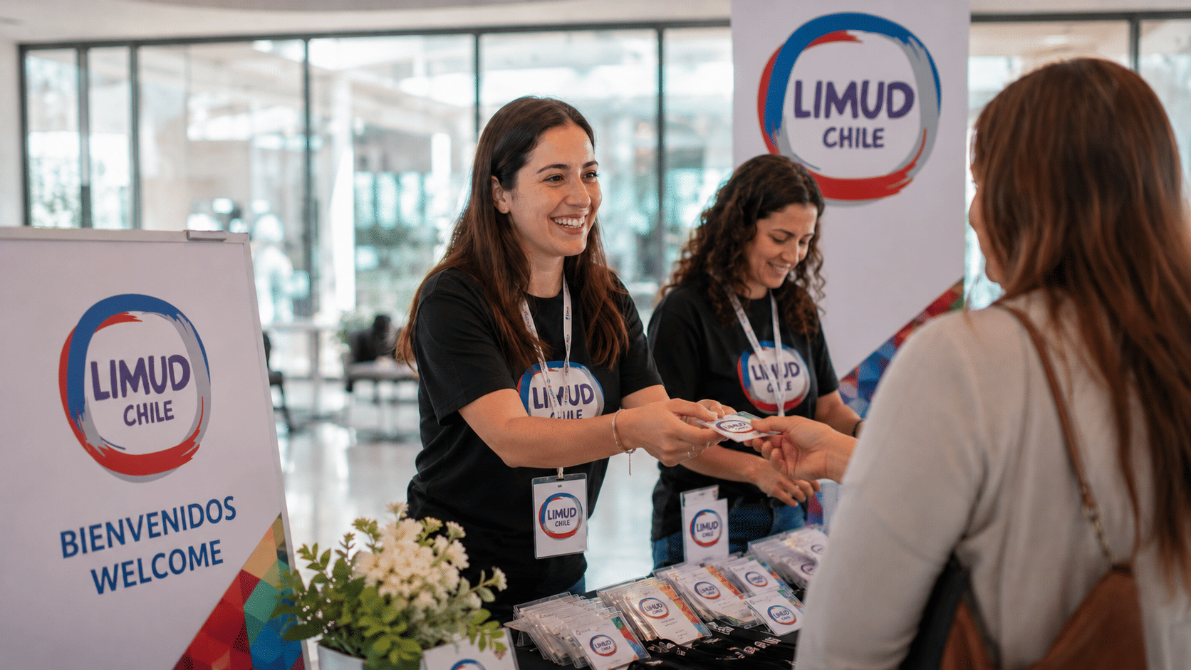 Bienvenida y experiencia de participantes